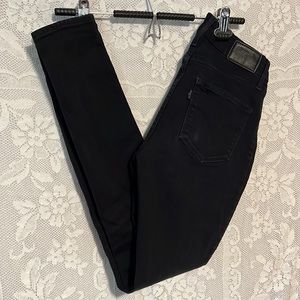 Levi’s 721 High Rise Skinny Jeans